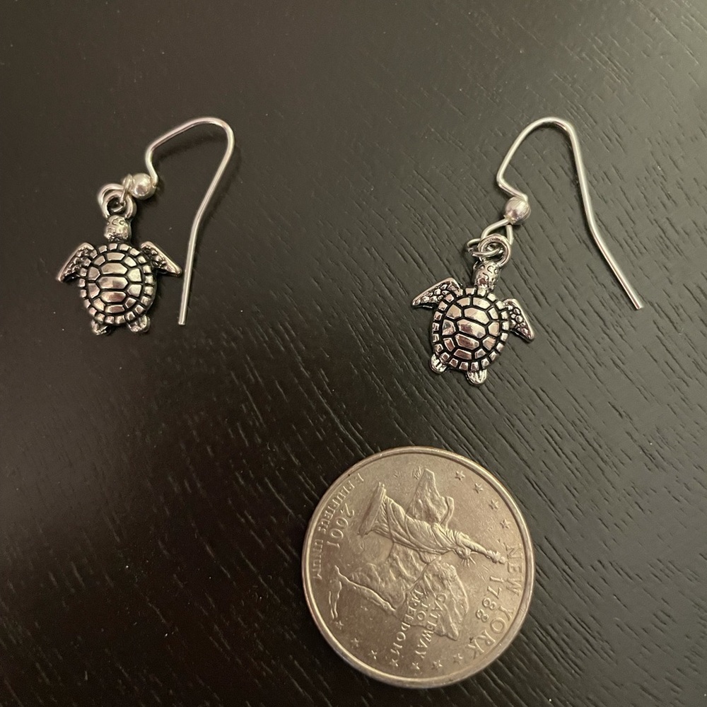 Handmade Turtle Fishhook Earrings - Picture 3 of 3